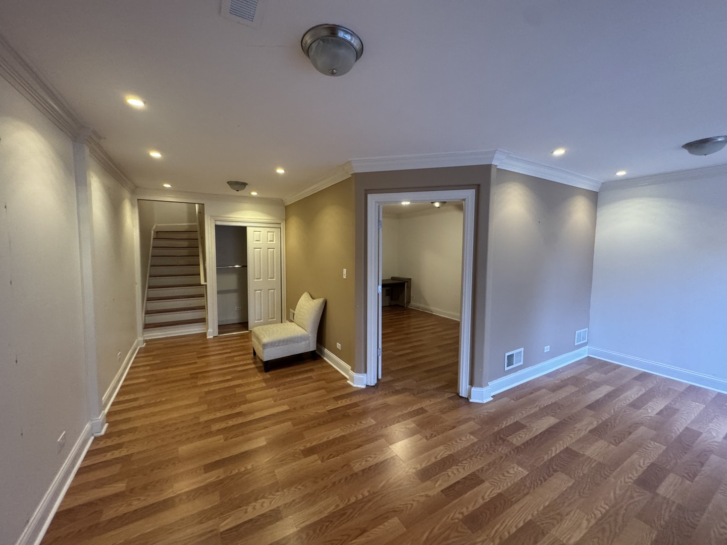 8695 Archer Avenue 6
