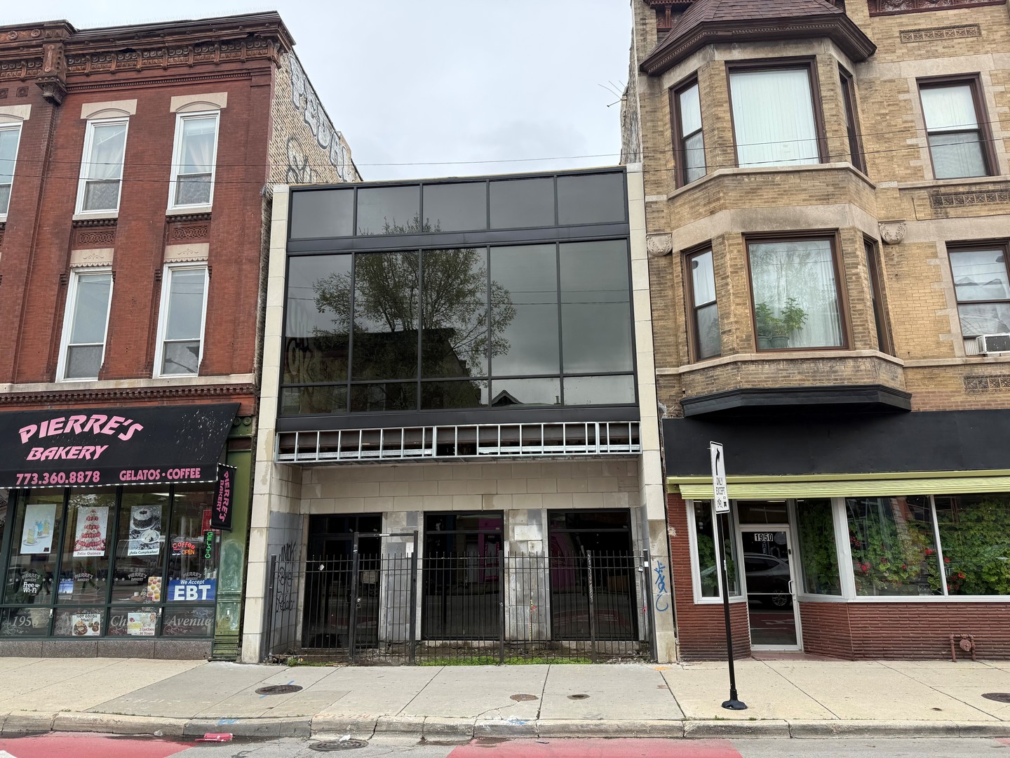 1954 W Chicago Avenue