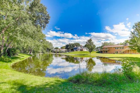 Tiny photo for 775 Summer Isle Lane, Inverness, IL 60010 (MLS # 12584836)