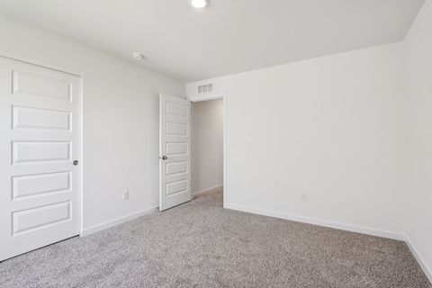 Tiny photo for 966 Garnet Lane, Montgomery, IL 60538 (MLS # 12489277)