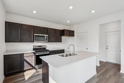Tiny photo for 966 Garnet Lane, Montgomery, IL 60538 (MLS # 12489277)