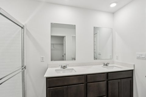 Tiny photo for 966 Garnet Lane, Montgomery, IL 60538 (MLS # 12489277)