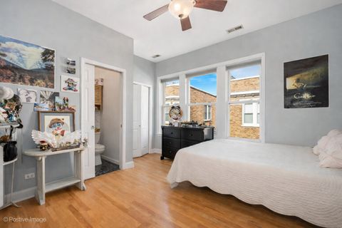Tiny photo for 6906 N Lakewood Avenue #3W, Chicago, IL 60626 (MLS # 12584086)