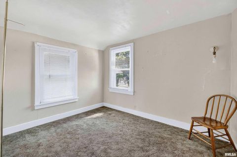 Tiny photo for 1518 N MAIN Street, Davenport, IA 52803 (MLS # QC4267540)