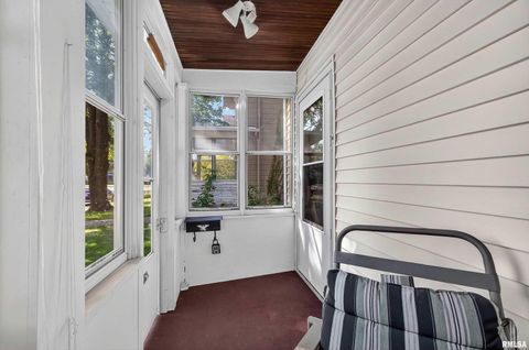 Tiny photo for 1518 N MAIN Street, Davenport, IA 52803 (MLS # QC4267540)