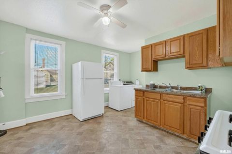 Tiny photo for 1518 N MAIN Street, Davenport, IA 52803 (MLS # QC4267540)