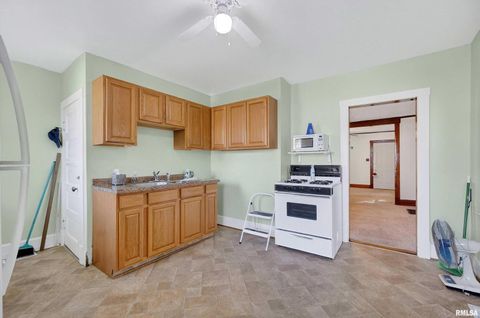 Tiny photo for 1518 N MAIN Street, Davenport, IA 52803 (MLS # QC4267540)