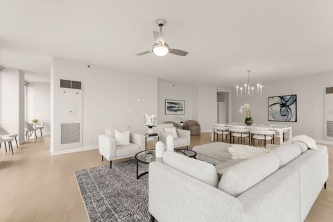 Tiny photo for 1211 S Prairie Avenue #3401, Chicago, IL 60605 (MLS # 12589666)