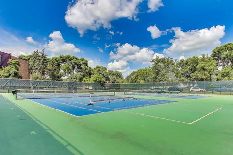 Tiny photo for Northbrook, IL 60062 (MLS # 12579611)