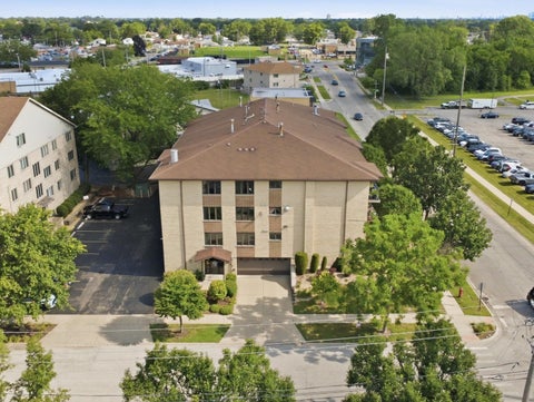 Tiny photo for 4500 W 93rd Street #1A, Oak Lawn, IL 60453 (MLS # 12729295)