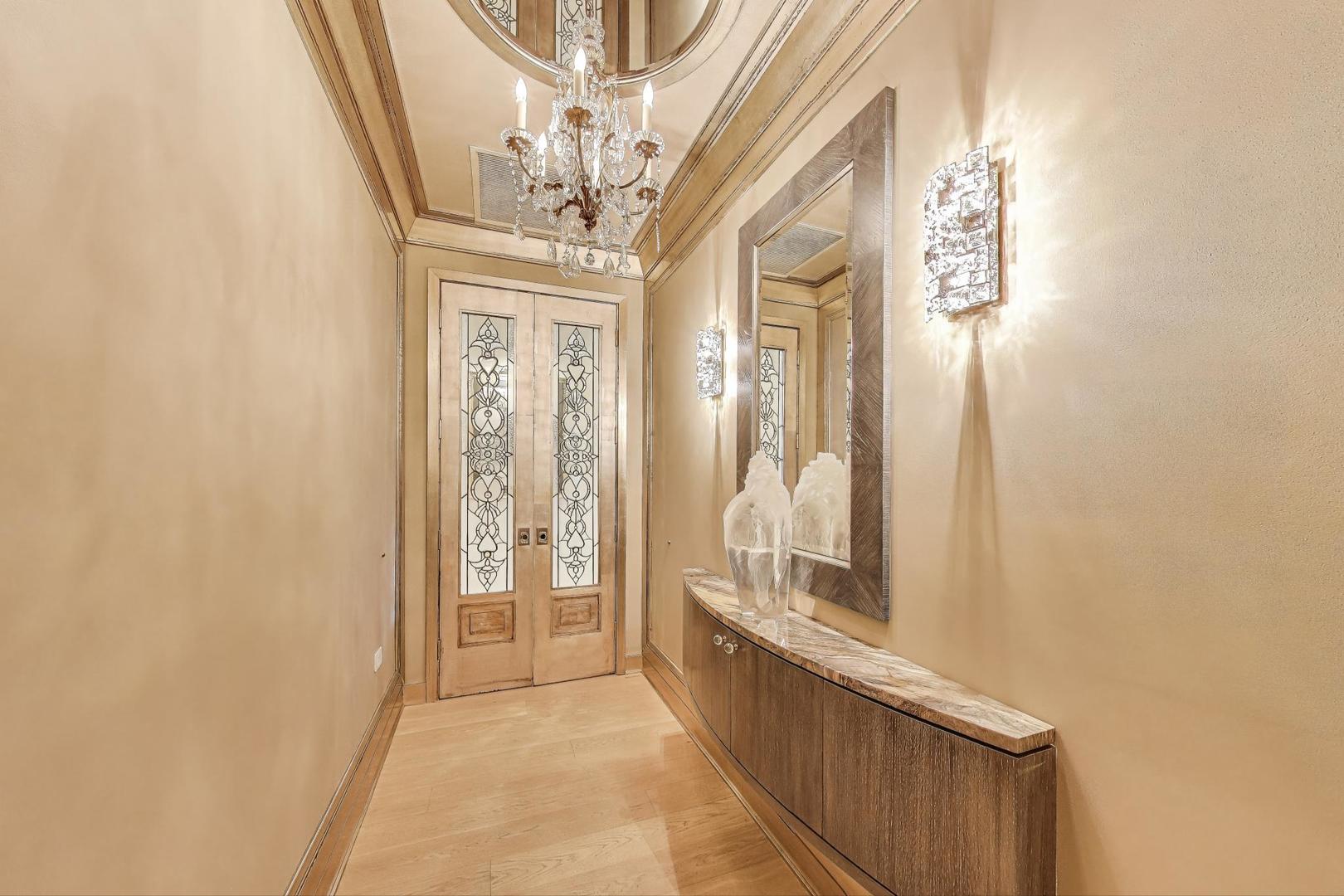 360 W Erie Street 7D