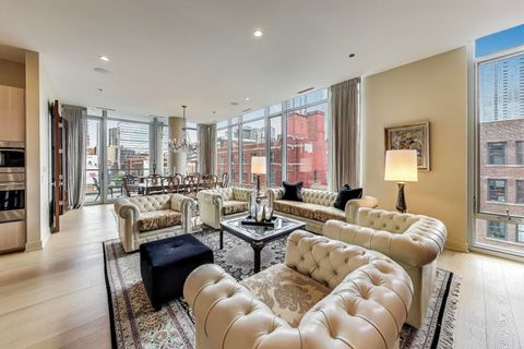 Tiny photo for 360 W Erie Street #7D, Chicago, IL 60654 (MLS # 12533378)