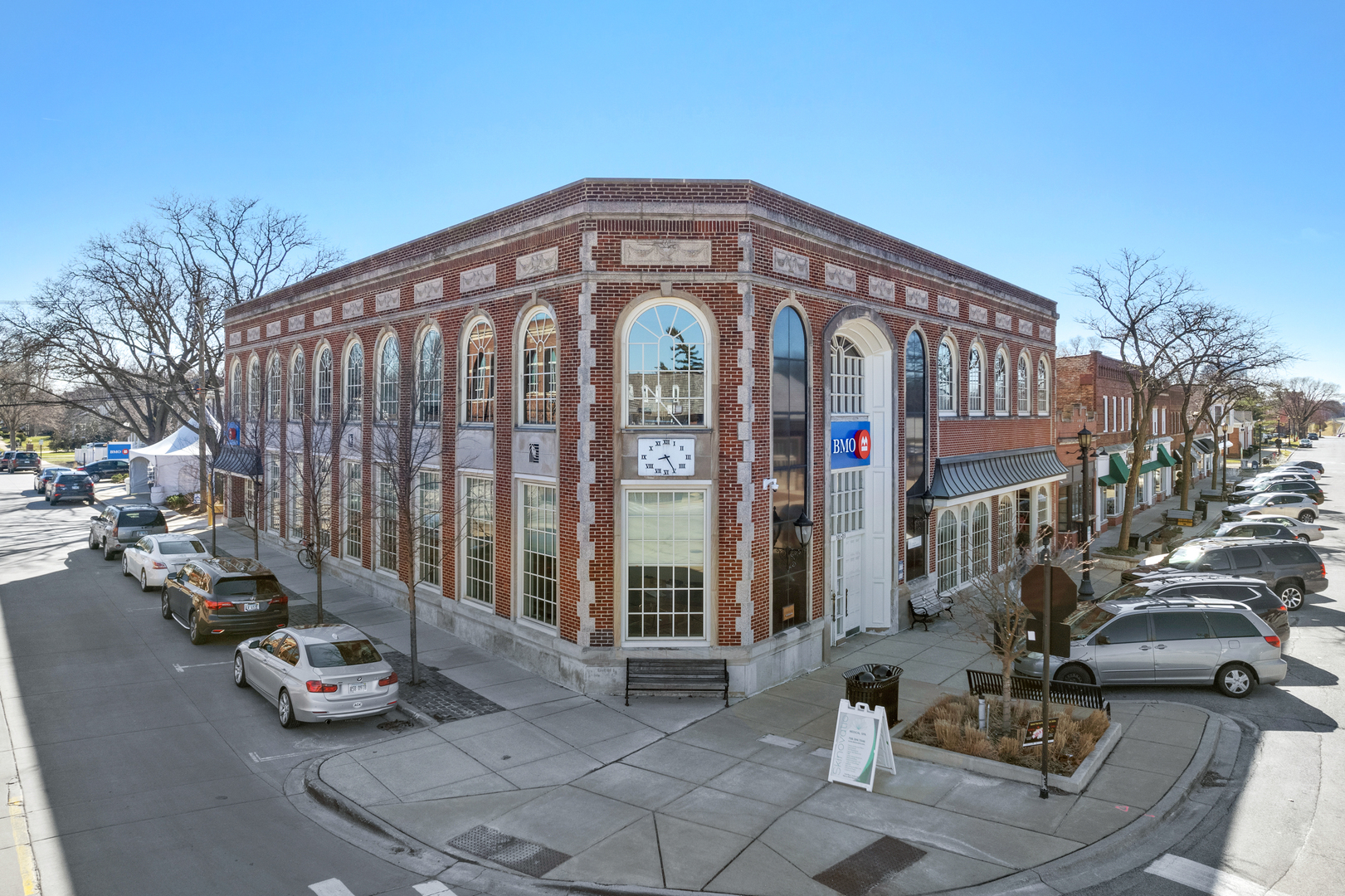 901 Burlington Avenue