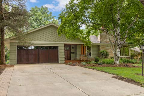 Tiny photo for 510 W Prairie Avenue, Wheaton, IL 60187 (MLS # 12730222)