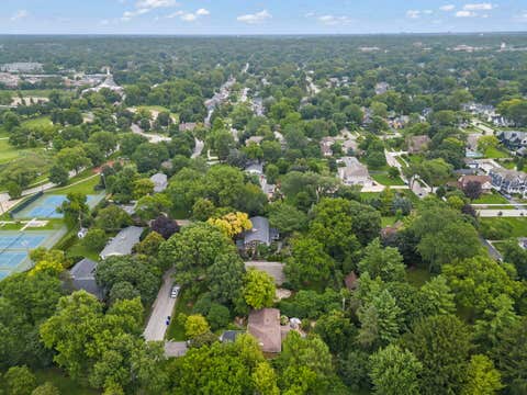 Tiny photo for 510 W Prairie Avenue, Wheaton, IL 60187 (MLS # 12730222)