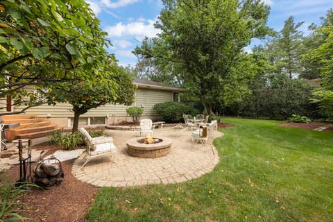 Tiny photo for 510 W Prairie Avenue, Wheaton, IL 60187 (MLS # 12730222)