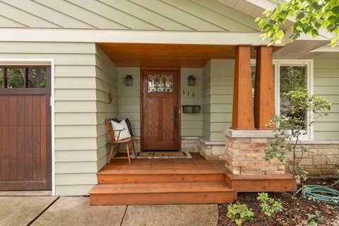 Tiny photo for 510 W Prairie Avenue, Wheaton, IL 60187 (MLS # 12730222)