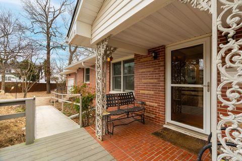 Tiny photo for 1109 W Hill Avenue, Carbondale, IL 62901 (MLS # 12574372)