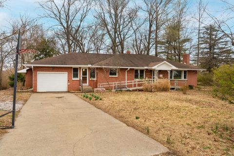 Tiny photo for 1109 W Hill Avenue, Carbondale, IL 62901 (MLS # 12574372)