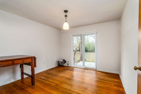 Tiny photo for 1109 W Hill Avenue, Carbondale, IL 62901 (MLS # 12574372)
