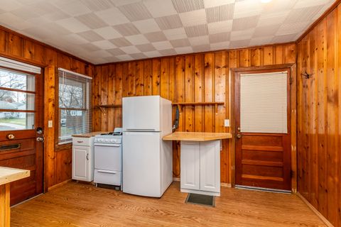 Tiny photo for 1109 W Hill Avenue, Carbondale, IL 62901 (MLS # 12574372)