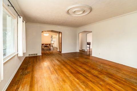 Tiny photo for 1109 W Hill Avenue, Carbondale, IL 62901 (MLS # 12574372)