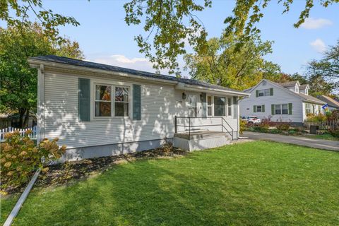 Tiny photo for 1608 Sheridan Road, Champaign, IL 61821 (MLS # 12511537)