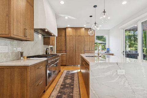 Tiny photo for 855 Crescent Boulevard, Glen Ellyn, IL 60137 (MLS # 12455591)