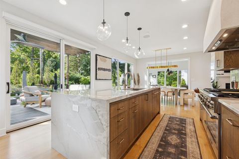 Tiny photo for 855 Crescent Boulevard, Glen Ellyn, IL 60137 (MLS # 12455591)