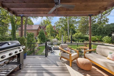 Tiny photo for 855 Crescent Boulevard, Glen Ellyn, IL 60137 (MLS # 12455591)