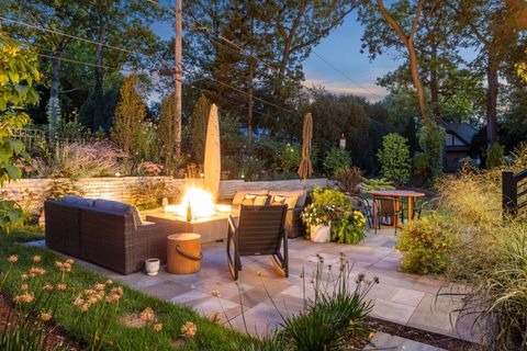 Tiny photo for 855 Crescent Boulevard, Glen Ellyn, IL 60137 (MLS # 12455591)