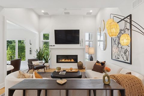 Tiny photo for 855 Crescent Boulevard, Glen Ellyn, IL 60137 (MLS # 12455591)