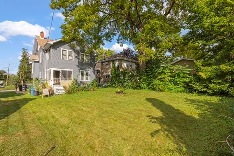 Tiny photo for 636 Garfield Avenue, Aurora, IL 60506 (MLS # 12489335)