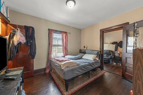Tiny photo for 636 Garfield Avenue, Aurora, IL 60506 (MLS # 12489335)