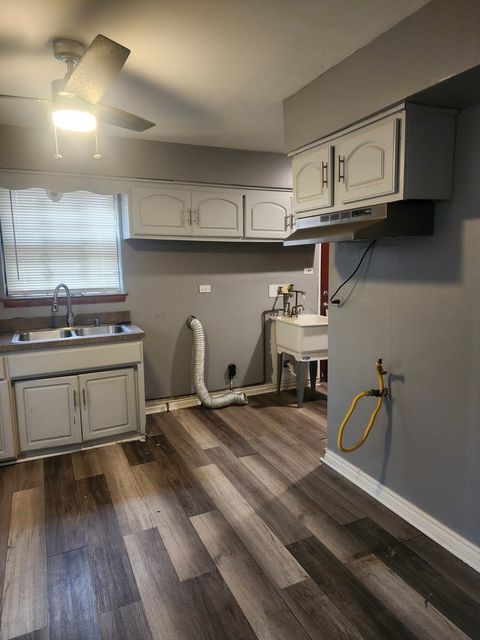 Tiny photo for 948 W Vermont Avenue, Chicago, IL 60643 (MLS # 12516141)