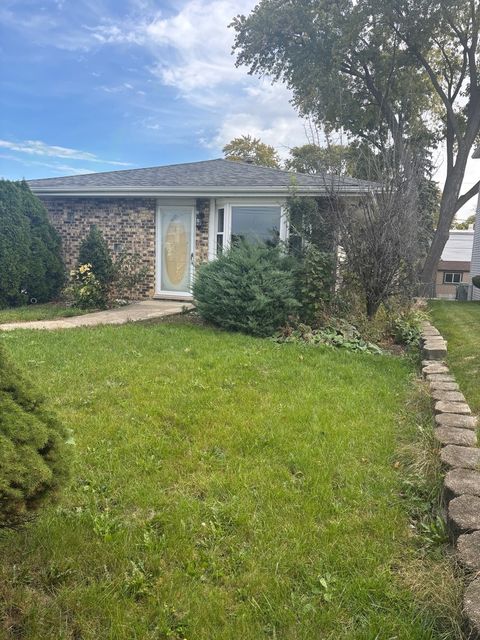 Tiny photo for 15925 Lockwood Avenue S, Oak Forest, IL 60452 (MLS # 12503105)