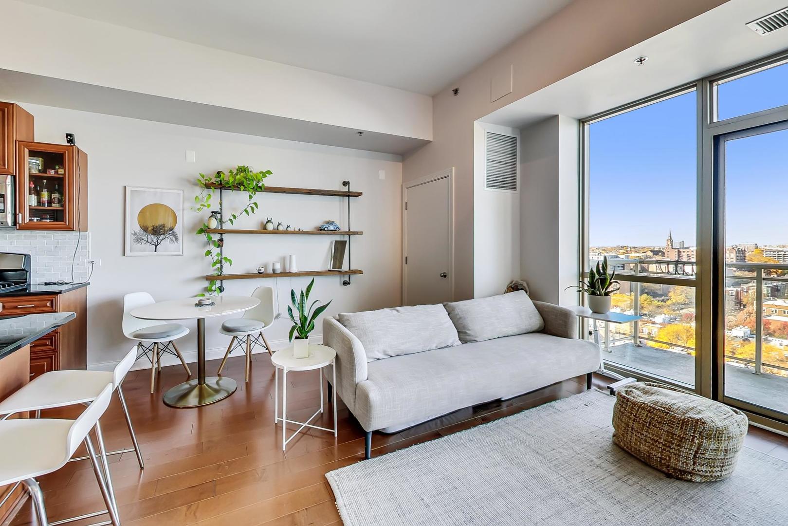 230 W Division Street 1307