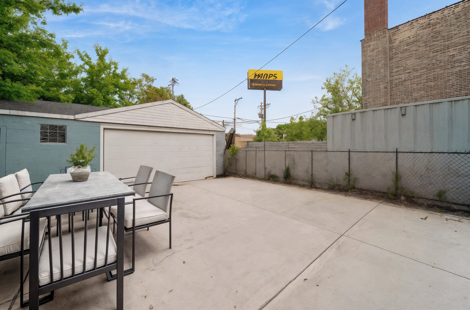 4019 N Tripp Avenue