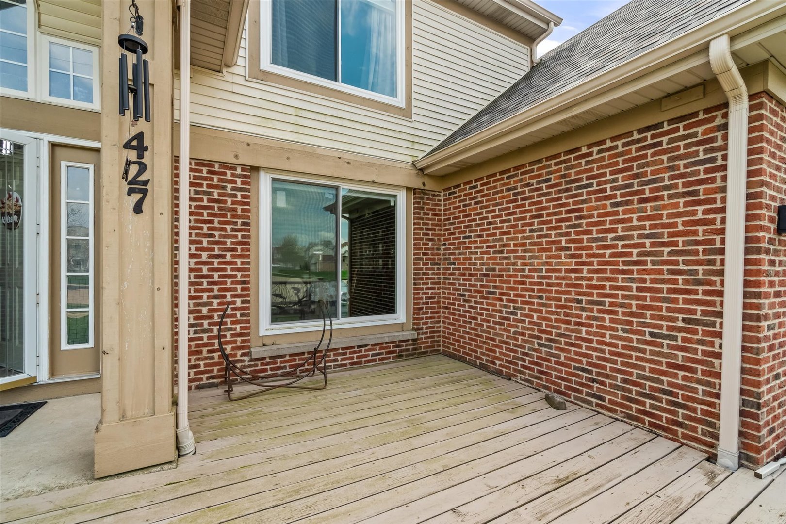 427 Essex Court