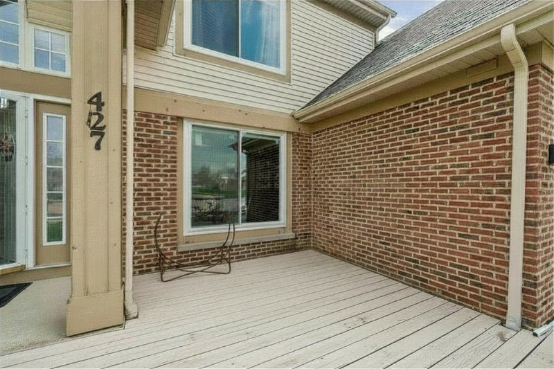 427 Essex Court