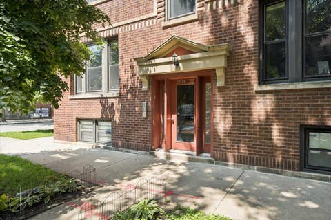 Photo of 2924 W Berteau Avenue #1, Chicago, IL 60618 (MLS # 12732181)