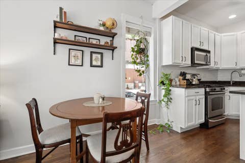 Tiny photo for 2924 W Berteau Avenue #1, Chicago, IL 60618 (MLS # 12732181)