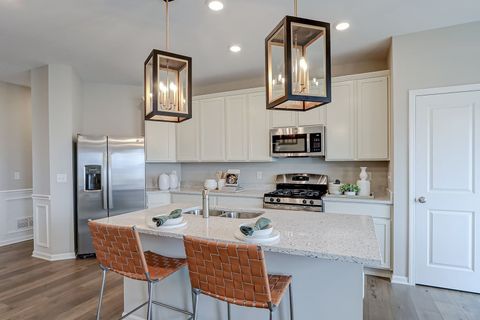 Tiny photo for 1638 Patterson Avenue, North Aurora, IL 60542 (MLS # 12578066)