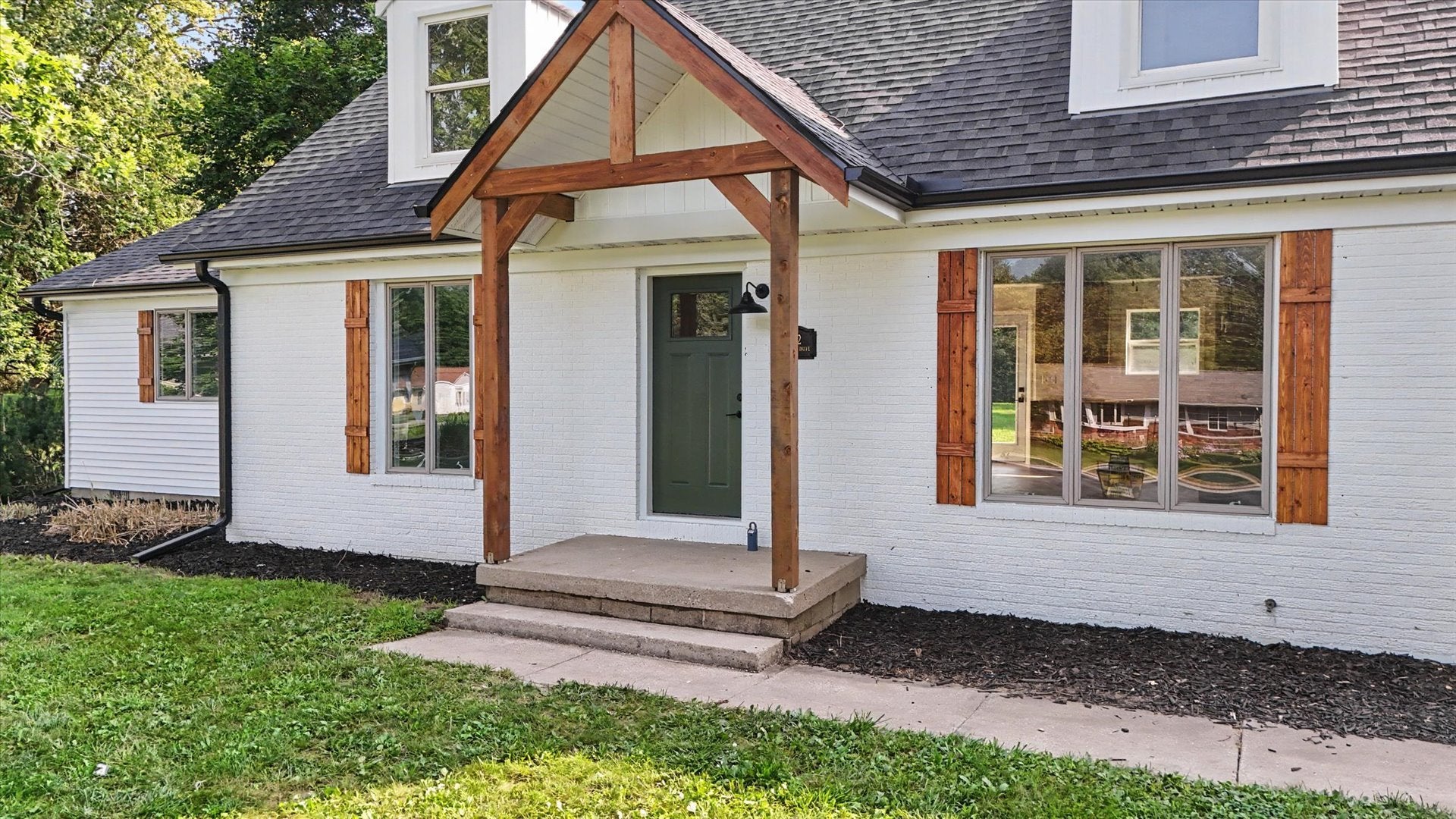502 Hillside Drive