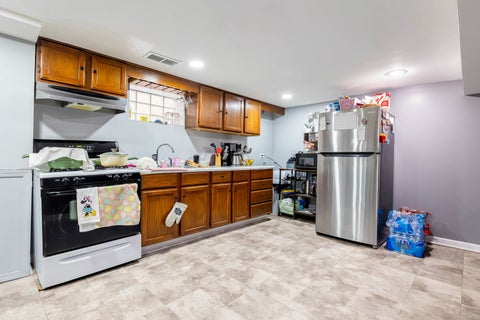 Tiny photo for 3939 W 69th Place, Chicago, IL 60629 (MLS # 12793346)