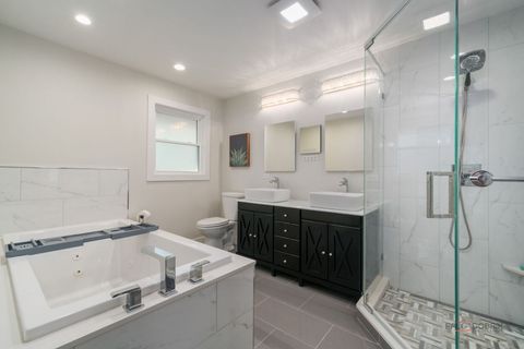 Tiny photo for 5 Lagoon Drive, Hawthorn Woods, IL 60047 (MLS # 12482143)