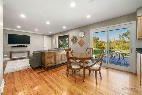 Tiny photo for 5 Lagoon Drive, Hawthorn Woods, IL 60047 (MLS # 12482143)