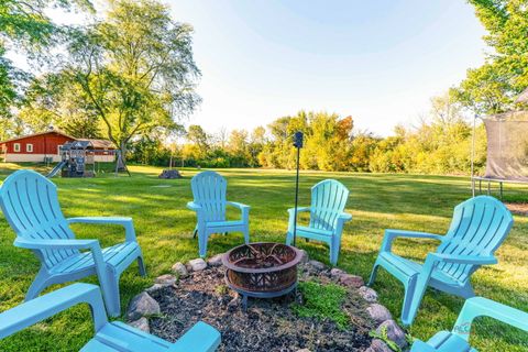 Tiny photo for 5 Lagoon Drive, Hawthorn Woods, IL 60047 (MLS # 12482143)