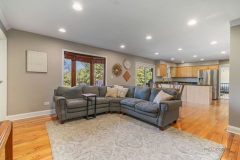 Tiny photo for 5 Lagoon Drive, Hawthorn Woods, IL 60047 (MLS # 12482143)