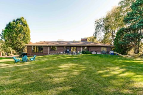 Tiny photo for 5 Lagoon Drive, Hawthorn Woods, IL 60047 (MLS # 12482143)